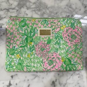 Lilly Pulitzer Vibrant Green and Pink Leafy Tech Pouch